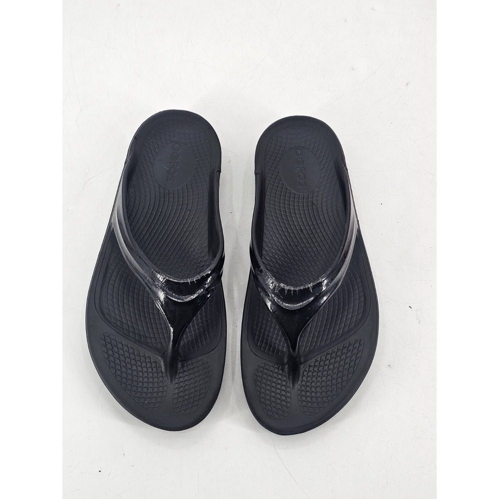 Oofos Oolala Recovery Sandals Women's Size US 9 Luxe Shiny Flip Flop Thong Black